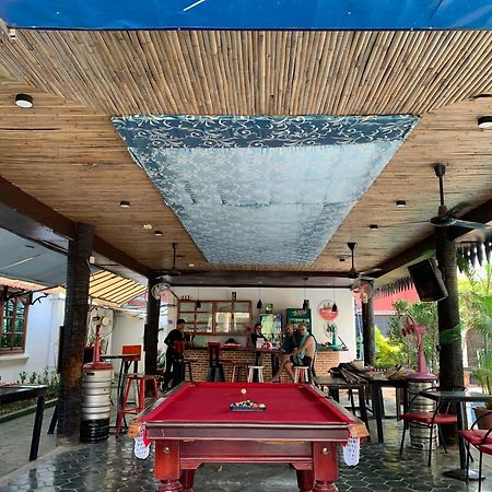 White Monkey Otel Siem Reap Dış mekan fotoğraf