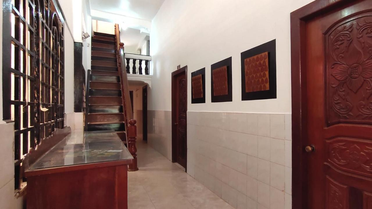 White Monkey Otel Siem Reap Dış mekan fotoğraf