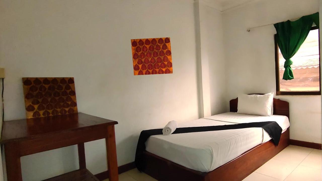 White Monkey Otel Siem Reap Dış mekan fotoğraf
