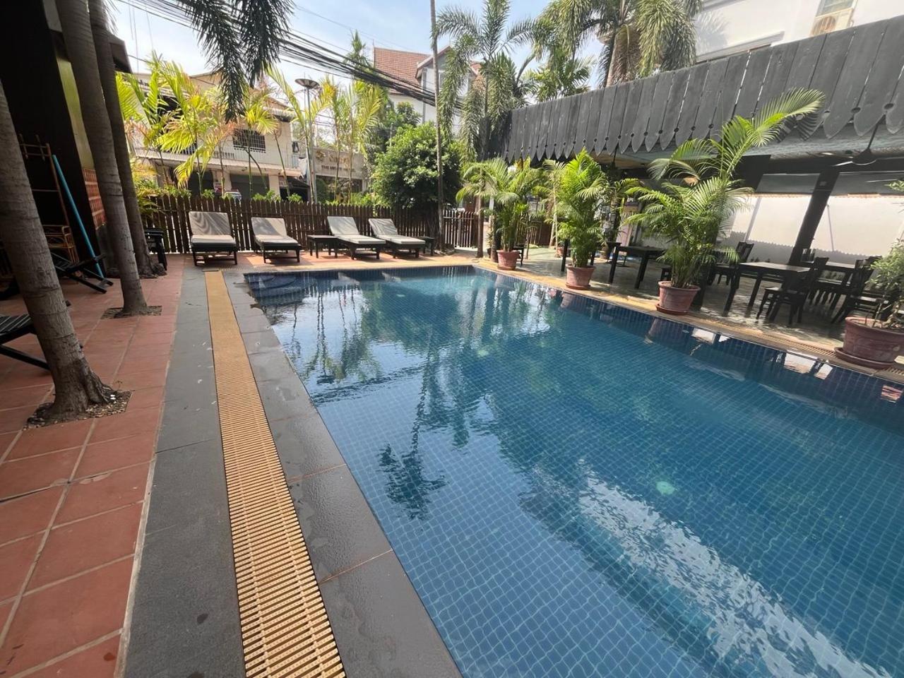 White Monkey Otel Siem Reap Oda fotoğraf